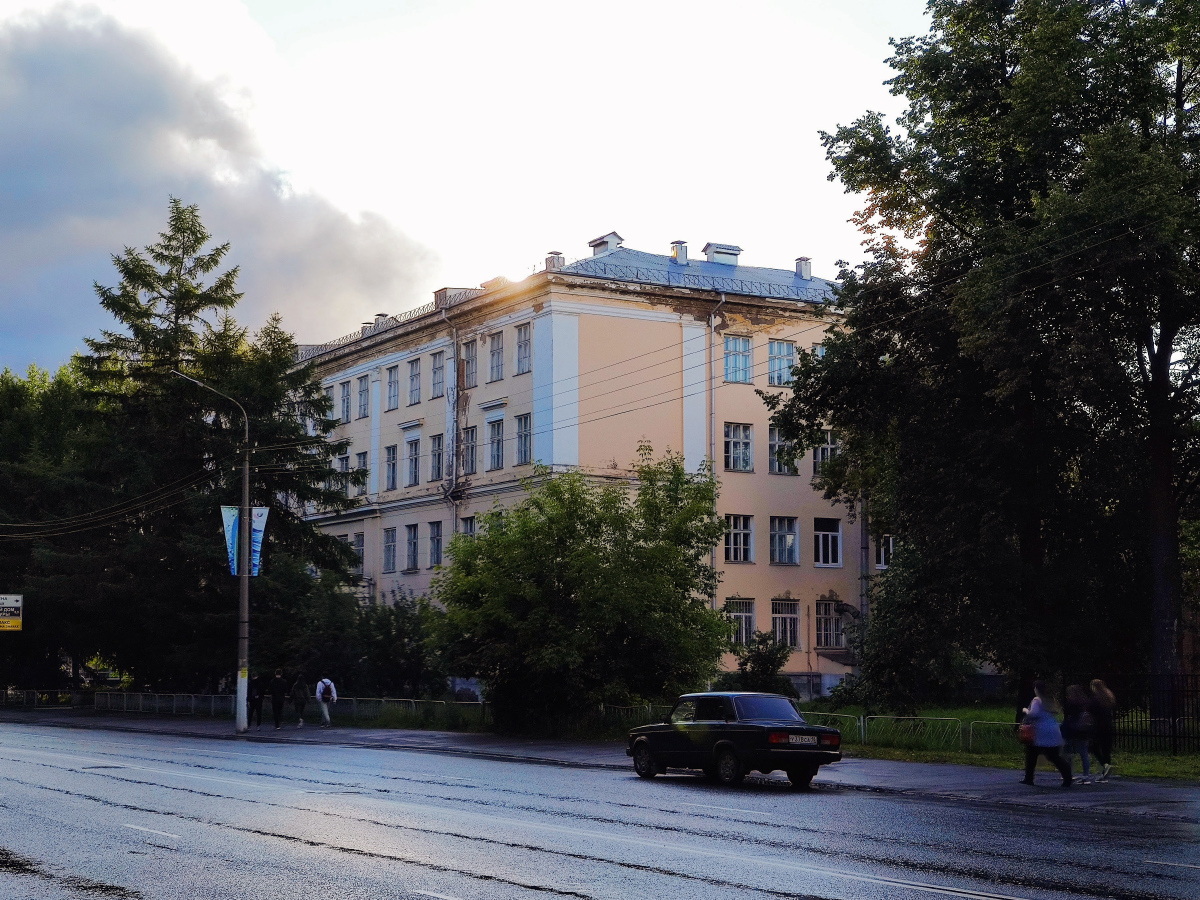 Глазов, Улица Кирова, 36