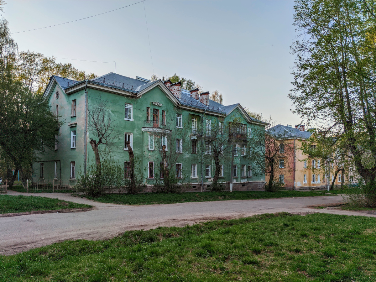 Глазов, Комсомольская улица, 24