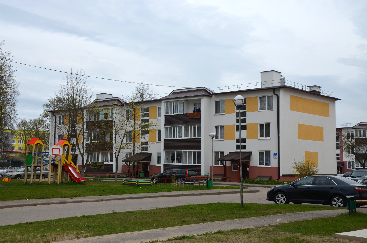 Островец, Улица Володарского, 13