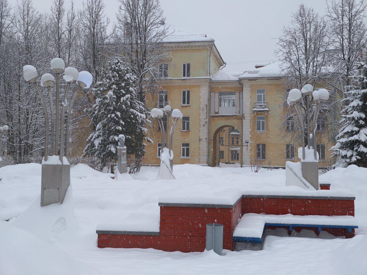 Глазов, Комсомольская улица, 16