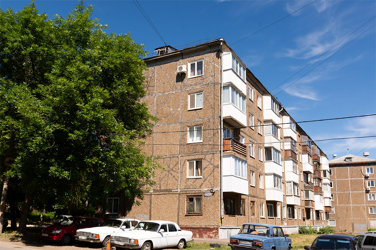 Уфа, Улица Сергея Вострецова, 4