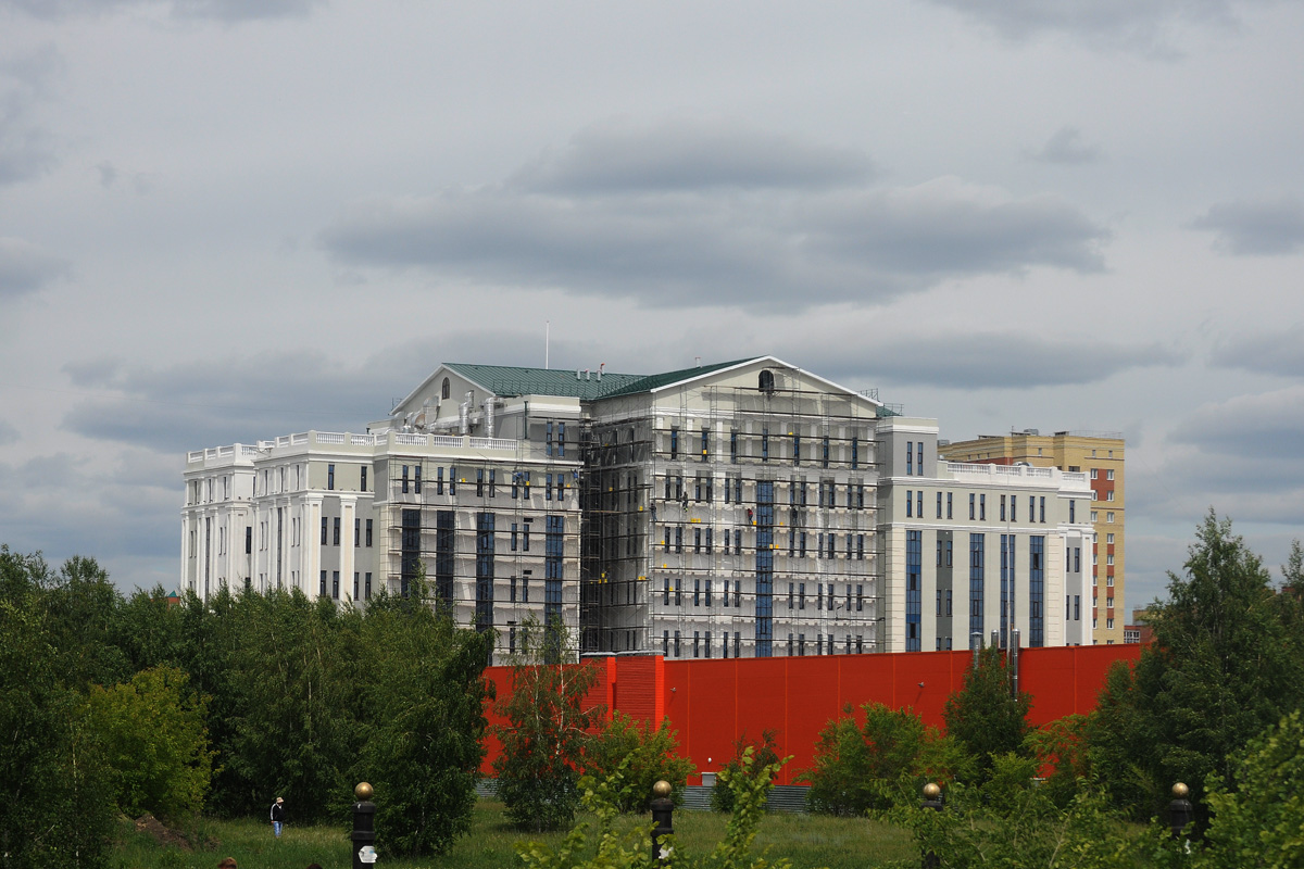 Омск, Проспект Комарова, 13 корп. 3