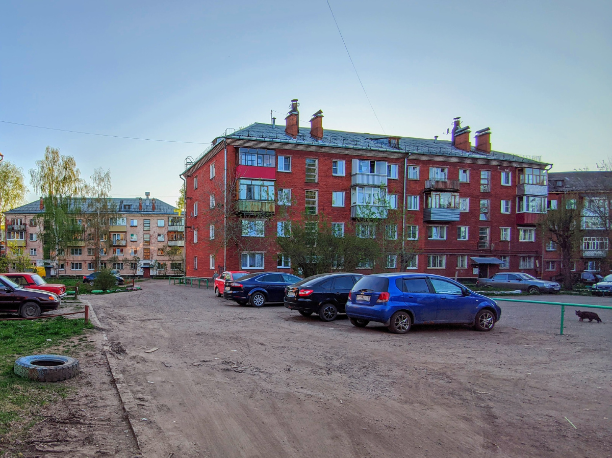 Глазов, Улица Короленко, 16Б; Улица Короленко, 16