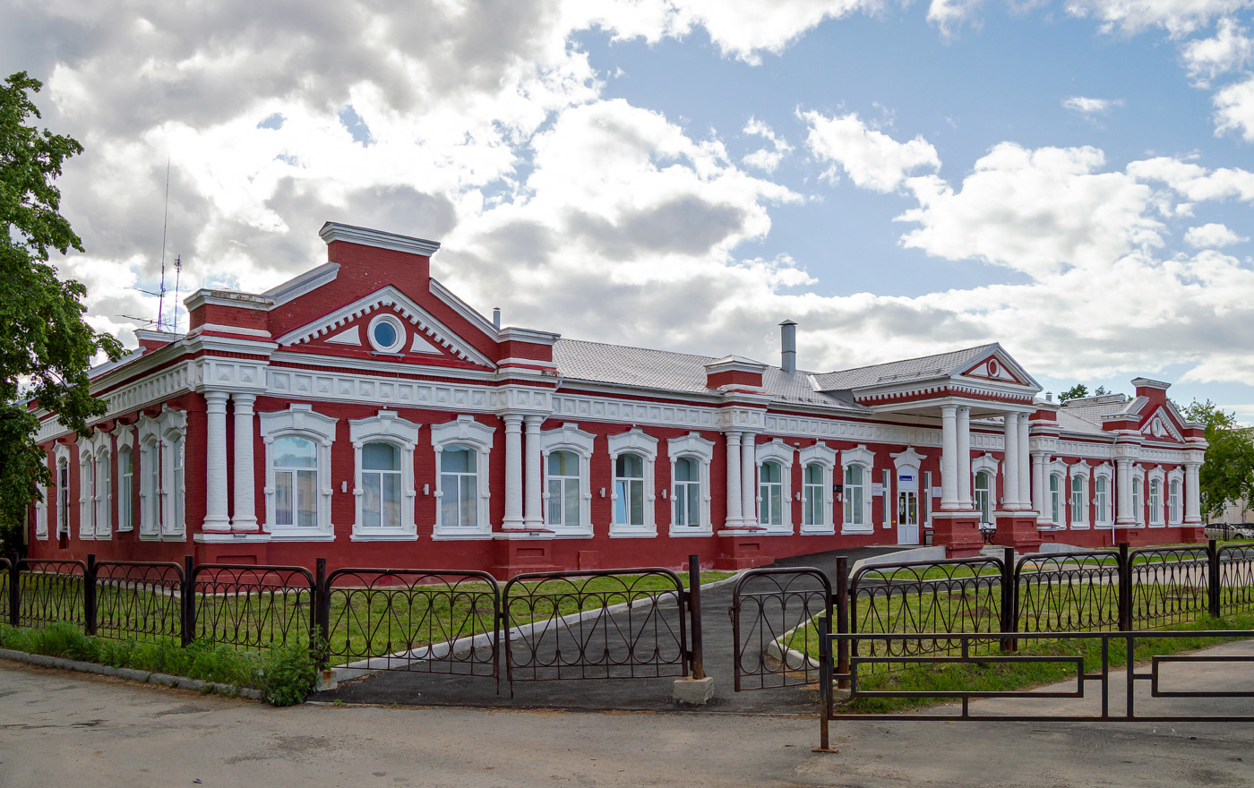 Городской округ Верх-Нейвинский, Площадь Революции, 7
