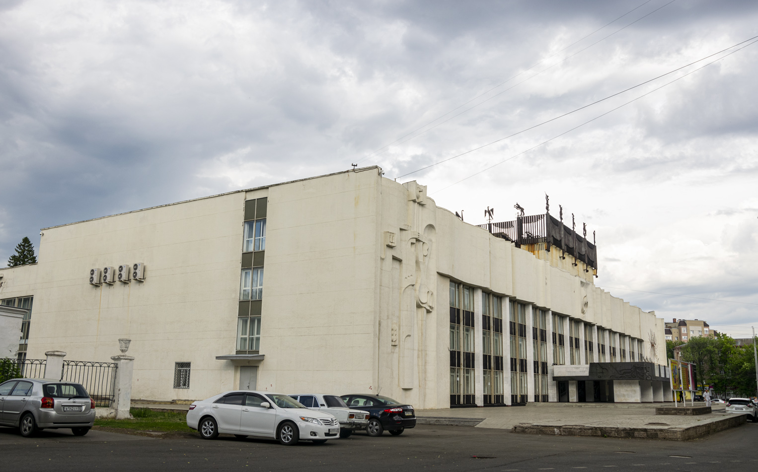 Уфа, Первомайская улица, 47 / Улица Александра Невского, 15