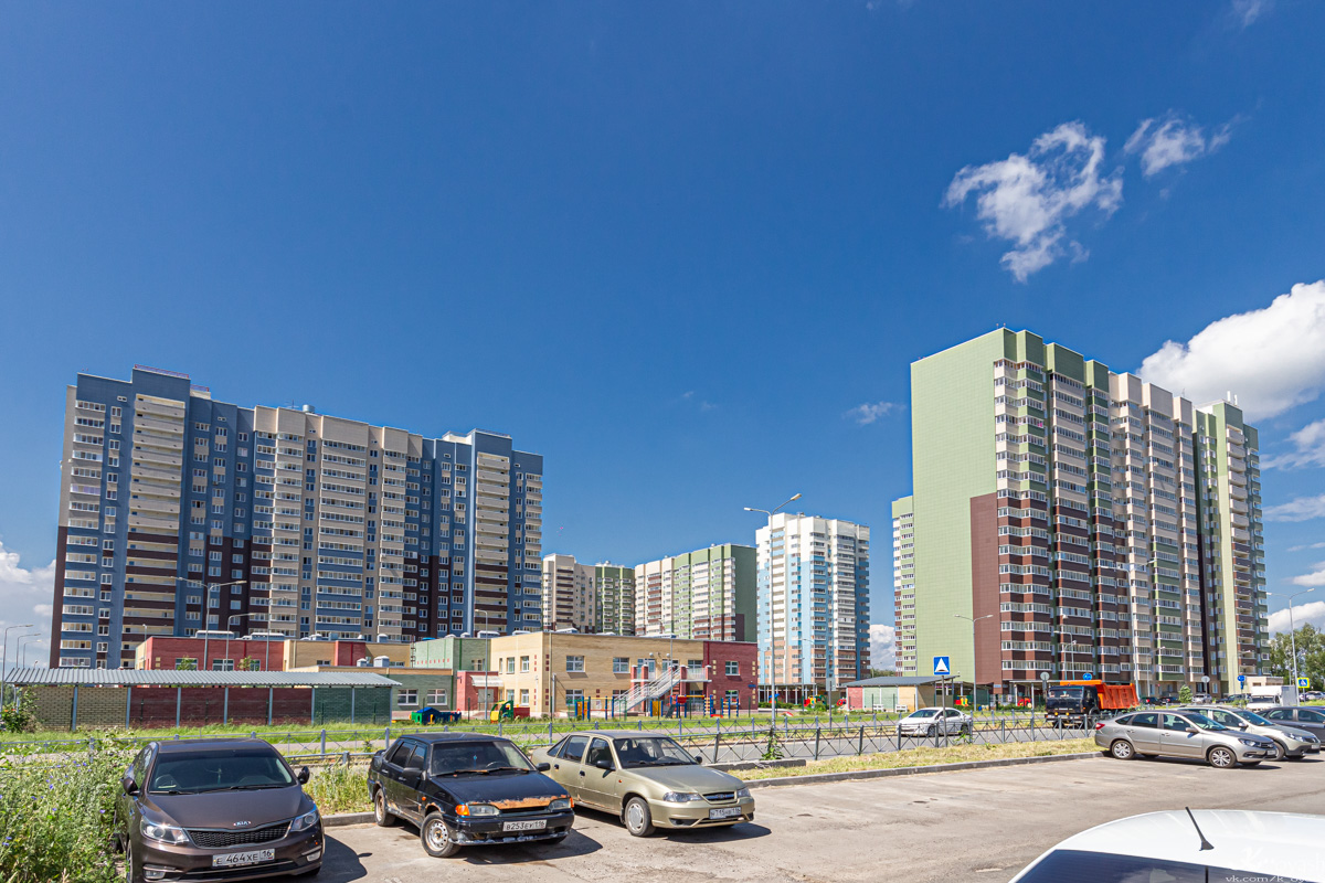 Казань, Улица Тансык, 13А; Улица Виктора Сажинова, 5А; Улица Тансык, 11 / Улица Виктора Сажинова, 5