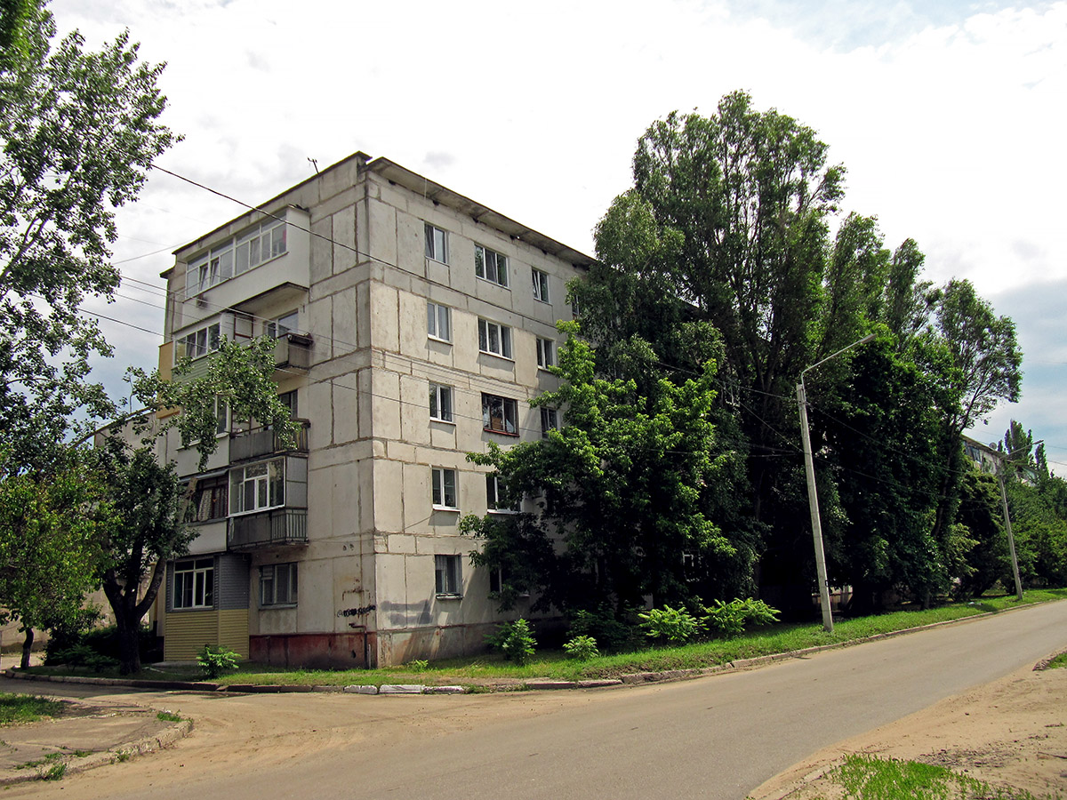 Рубежное, Улица Строителей, 18