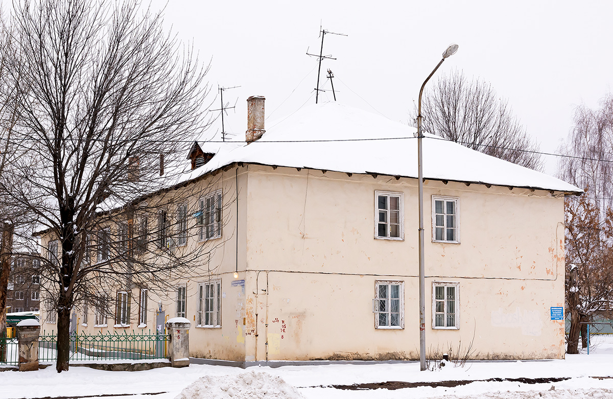 Уфа, Улица Богдана Хмельницкого, 20 / Уссурийская улица, 34