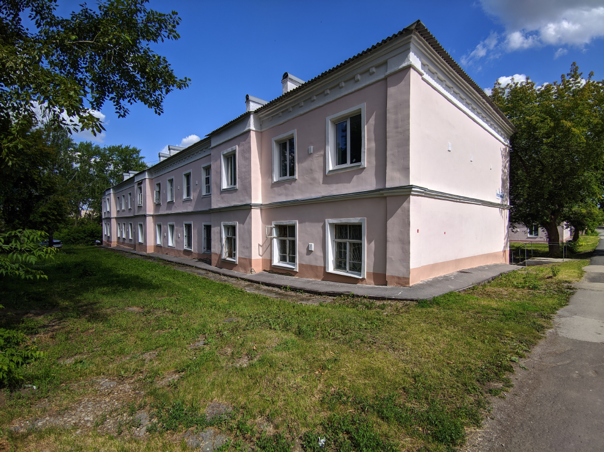 Каменск-Уральский, Исетская улица, 28