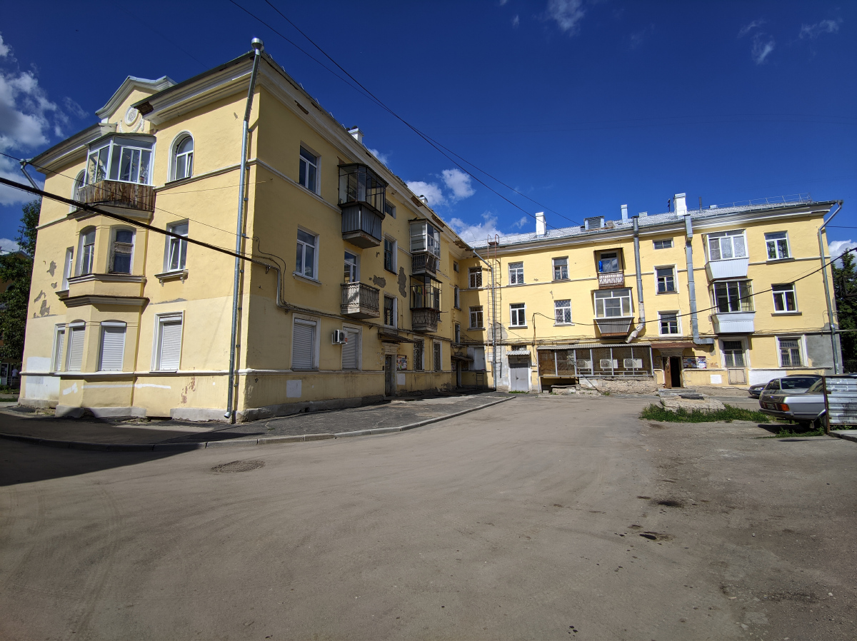 Каменск-Уральский, Алюминиевая улица, 31