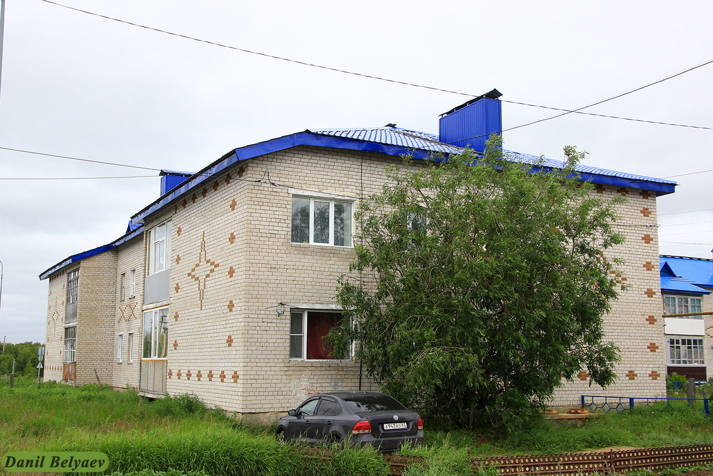 Искателей, Улица Губкина, 21