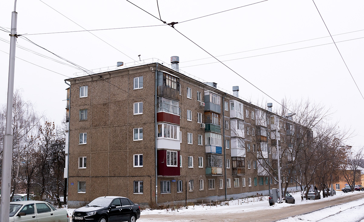 Ufa, Улица Владимира Маяковского, 8 / Нежинская улица, 33