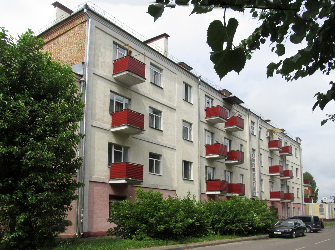 Бобруйск, Чонгарская улица, 81 / Улица Карла Либкнехта, 81