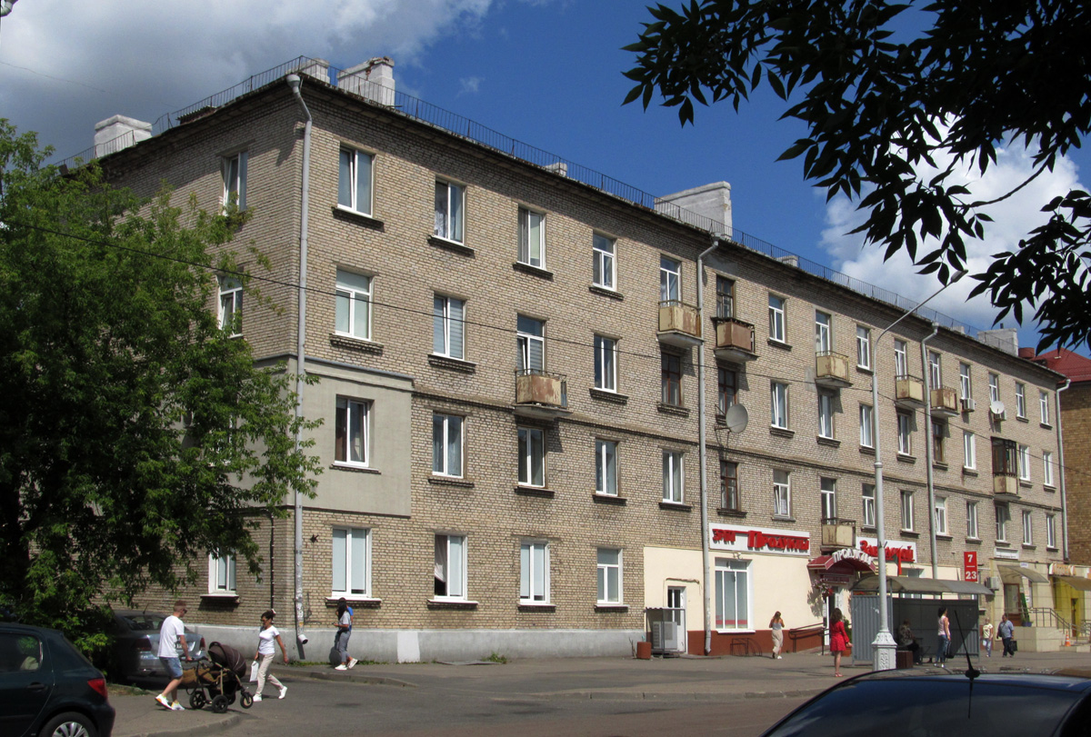 Минск, Улица Жилуновича, 8