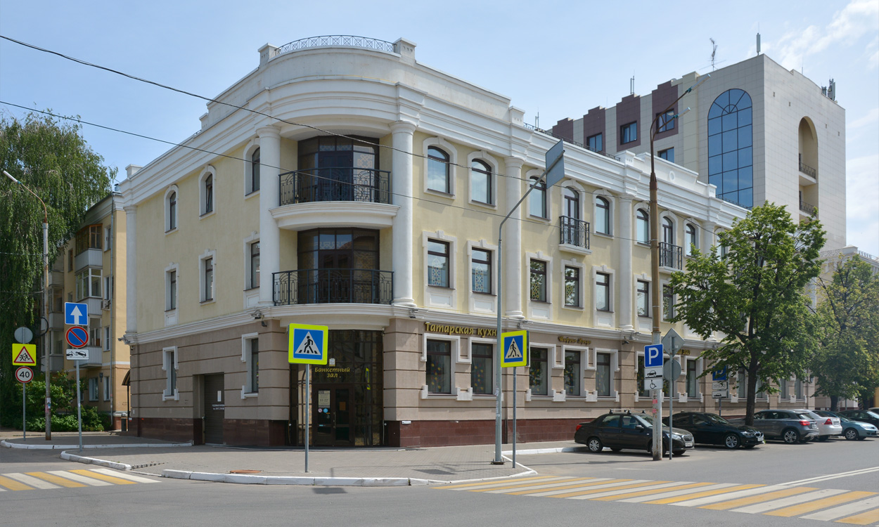 Казань, Петербургская улица, 49