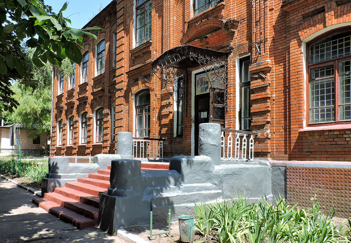 Красноград, Соборная улица, 85
