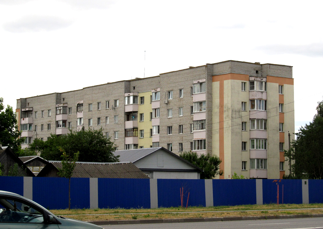 Жлобин, Каштановая улица, 2