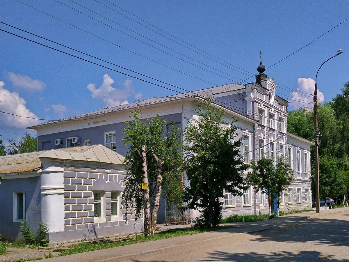 Ростов Великий, Спартаковская улица, 142*; Спартаковская улица, 142