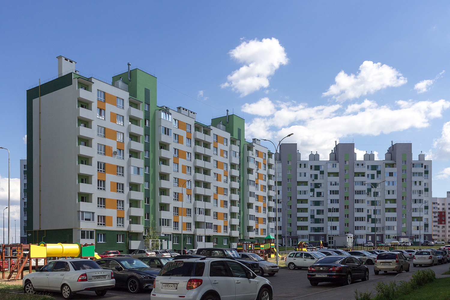 Придорожный, Улица Дмитрия Донского, 23; Улица Дмитрия Донского, 21
