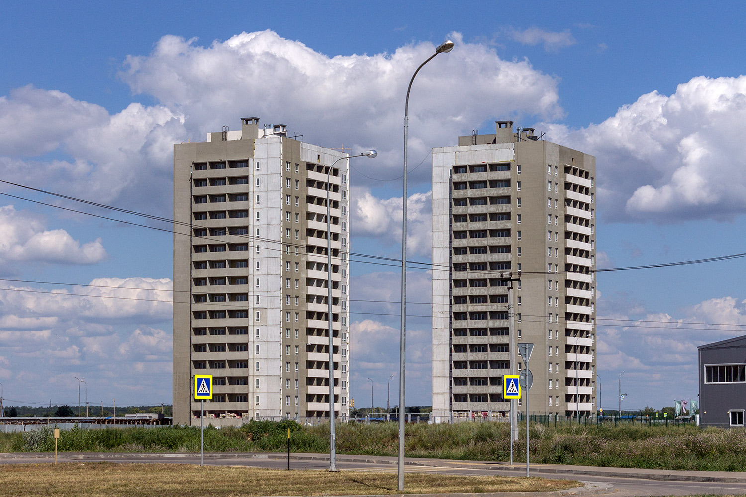 Волжский район, прочие н.п., с. Лопатино, Губернаторская улица, 1 стр; с. Лопатино, Губернаторская улица, 1* стр