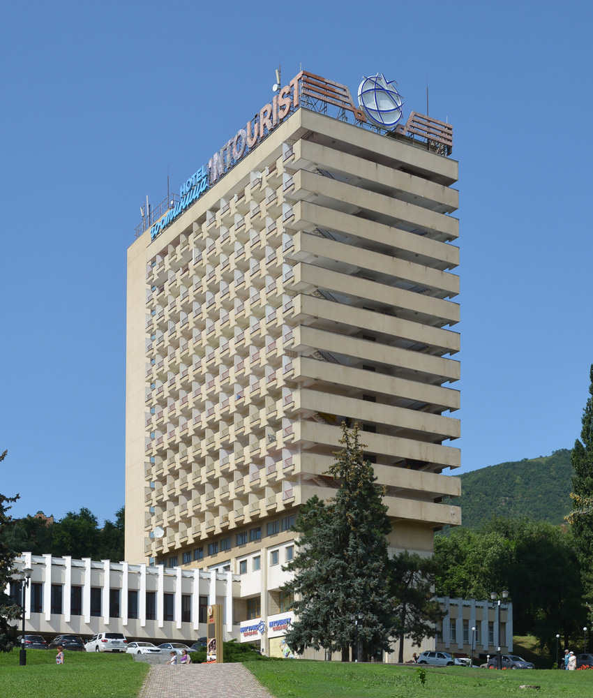 Пятигорск, Площадь Ленина, 13