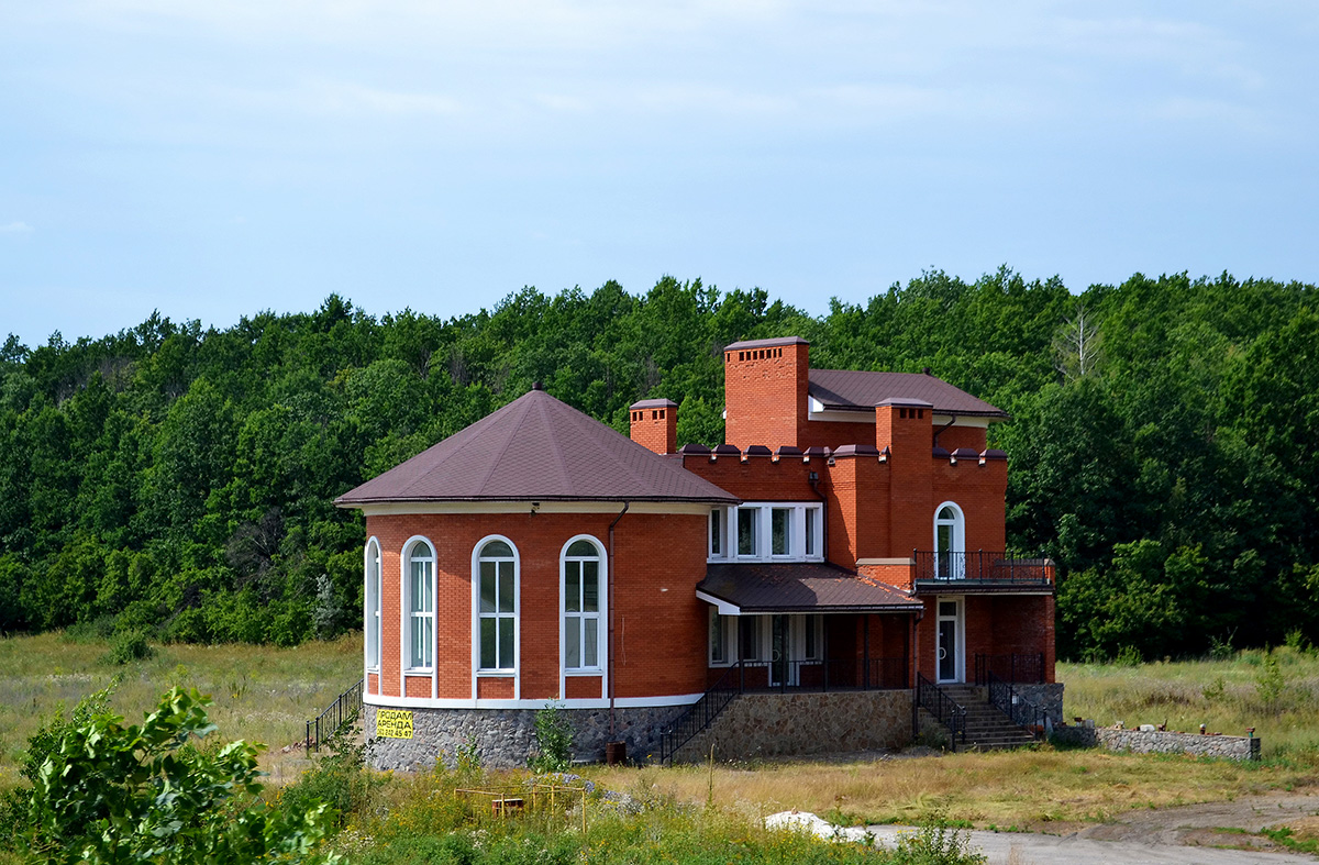 Валковский район, прочие н.п., с. Шаровка, автотрасса М-03