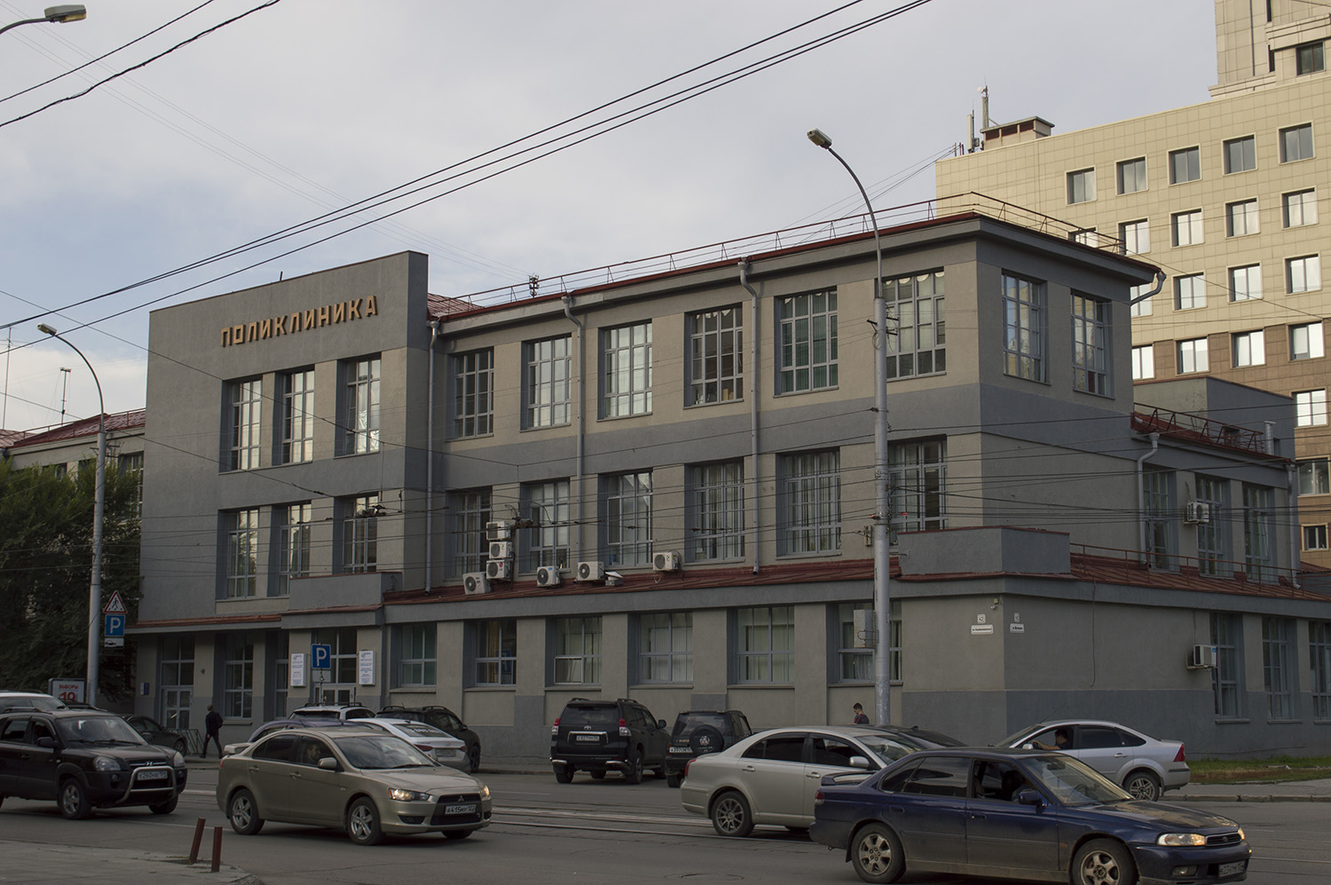 Новосибирск, Серебренниковская улица, 42 / Депутатская улица, 40 / Улица Щетинкина, 45