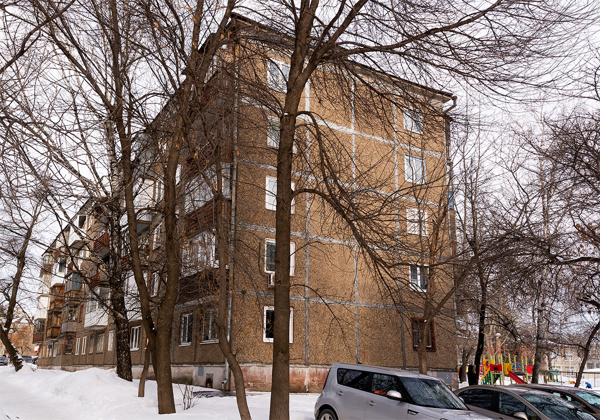 Уфа, Улица Сергея Вострецова, 10