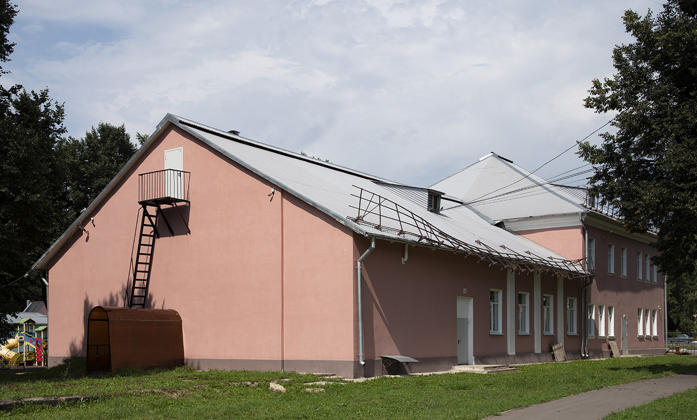 Балабаново, Улица Капитана Королёва, 1