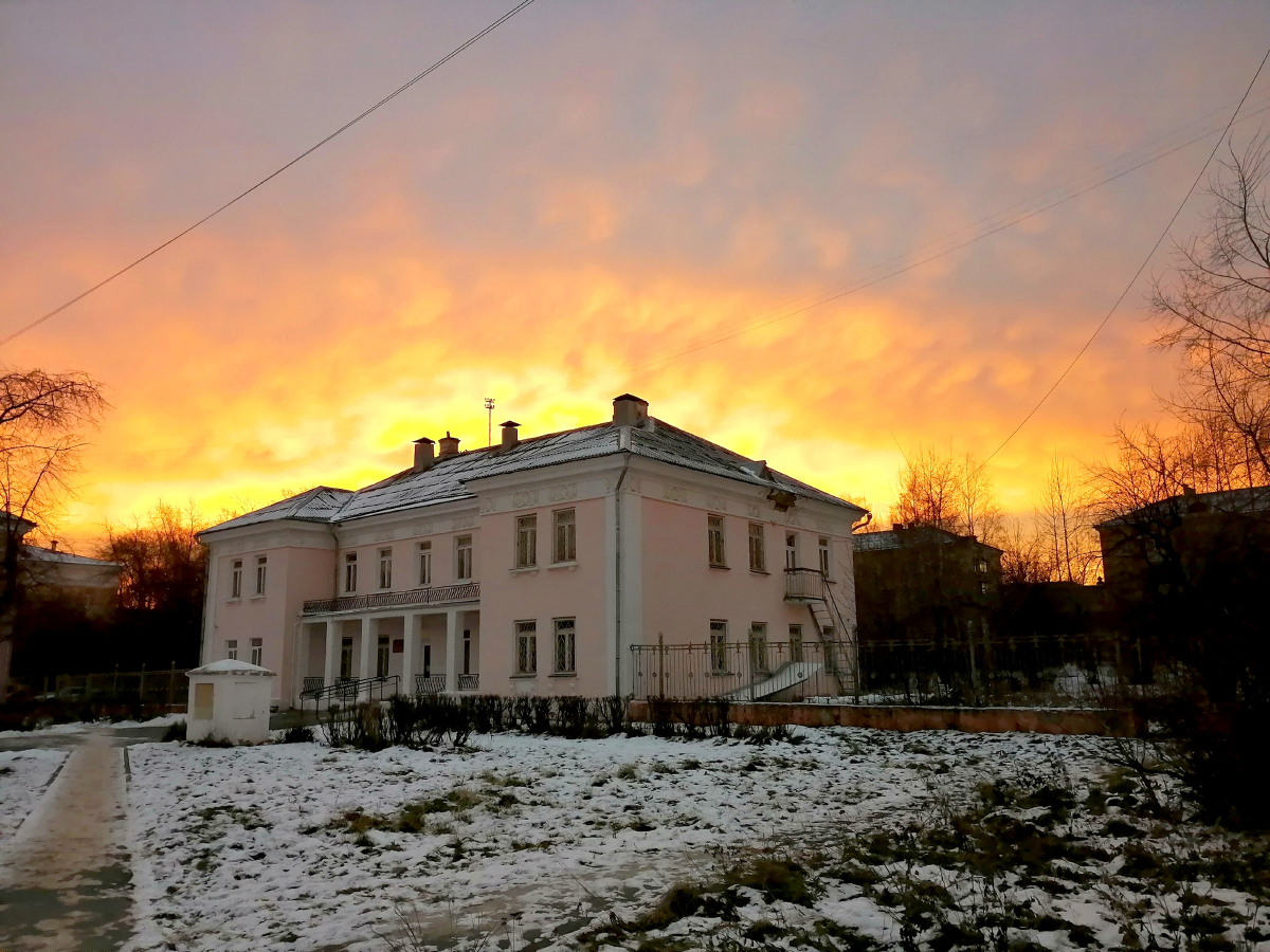 Лесной, проспект Коммунистический, 32