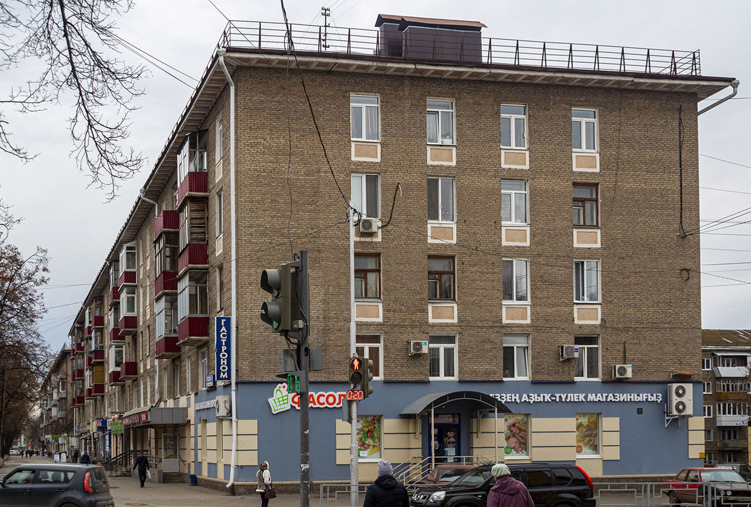 Уфа, Первомайская улица, 42 / Улица Победы, 14