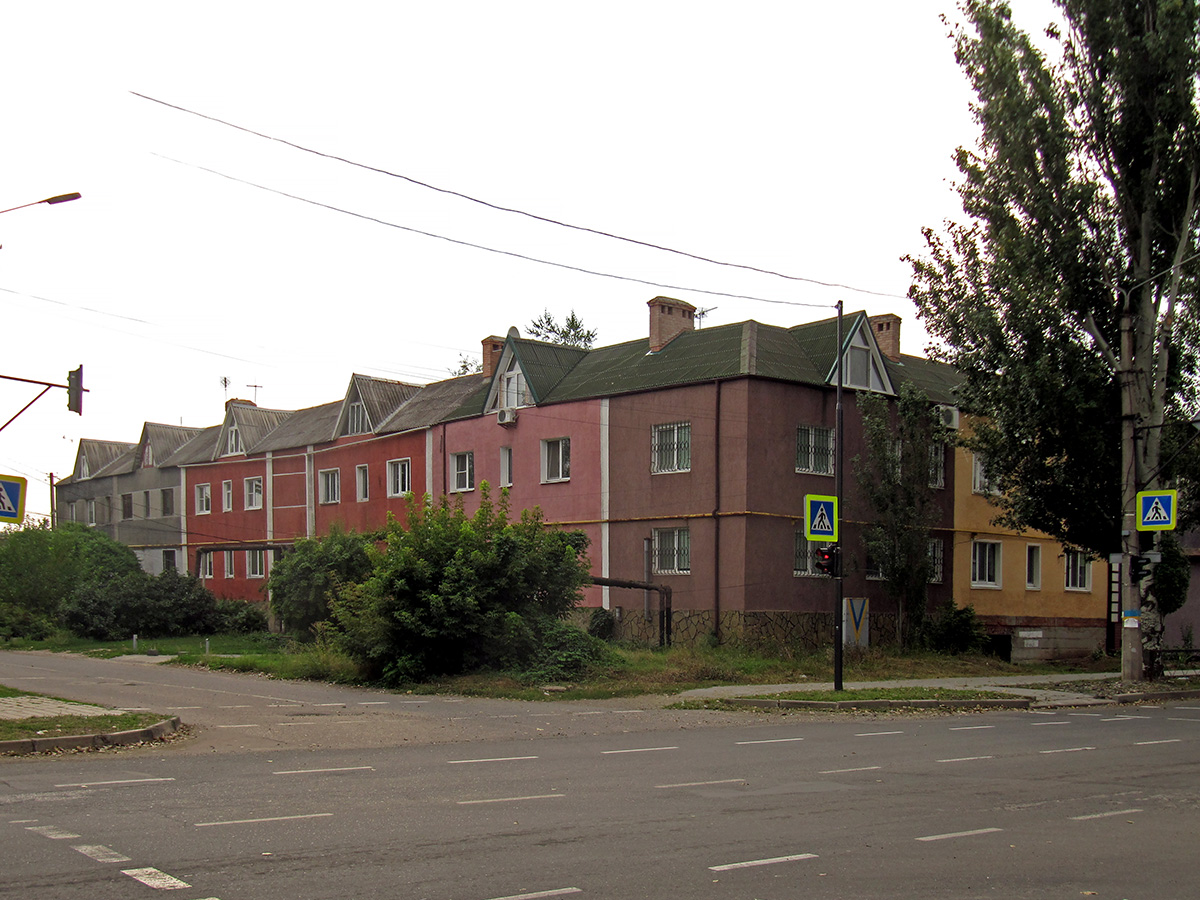 Artiomowsk, Советская улица, 99; Мариупольская улица, 11