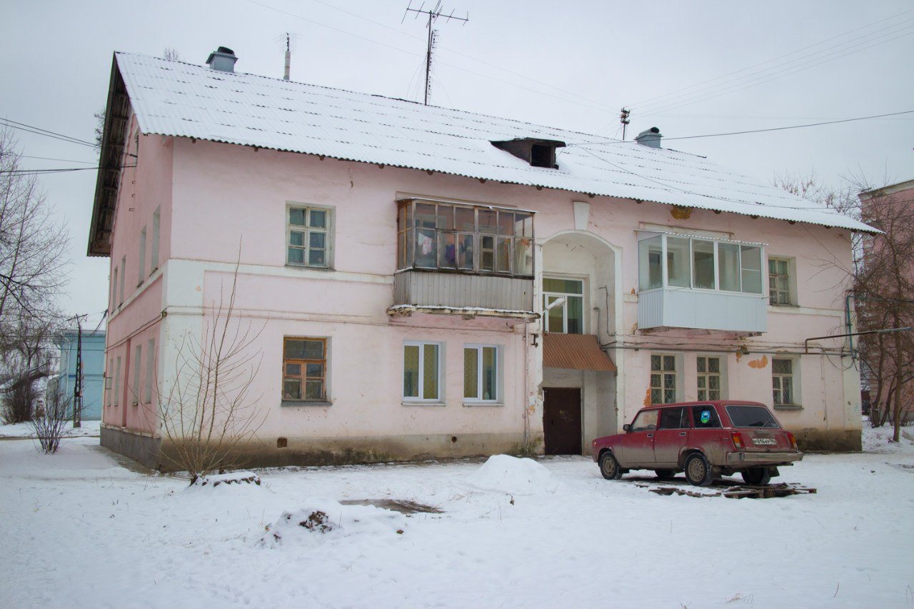 Каменск-Уральский, Октябрьская улица, 46
