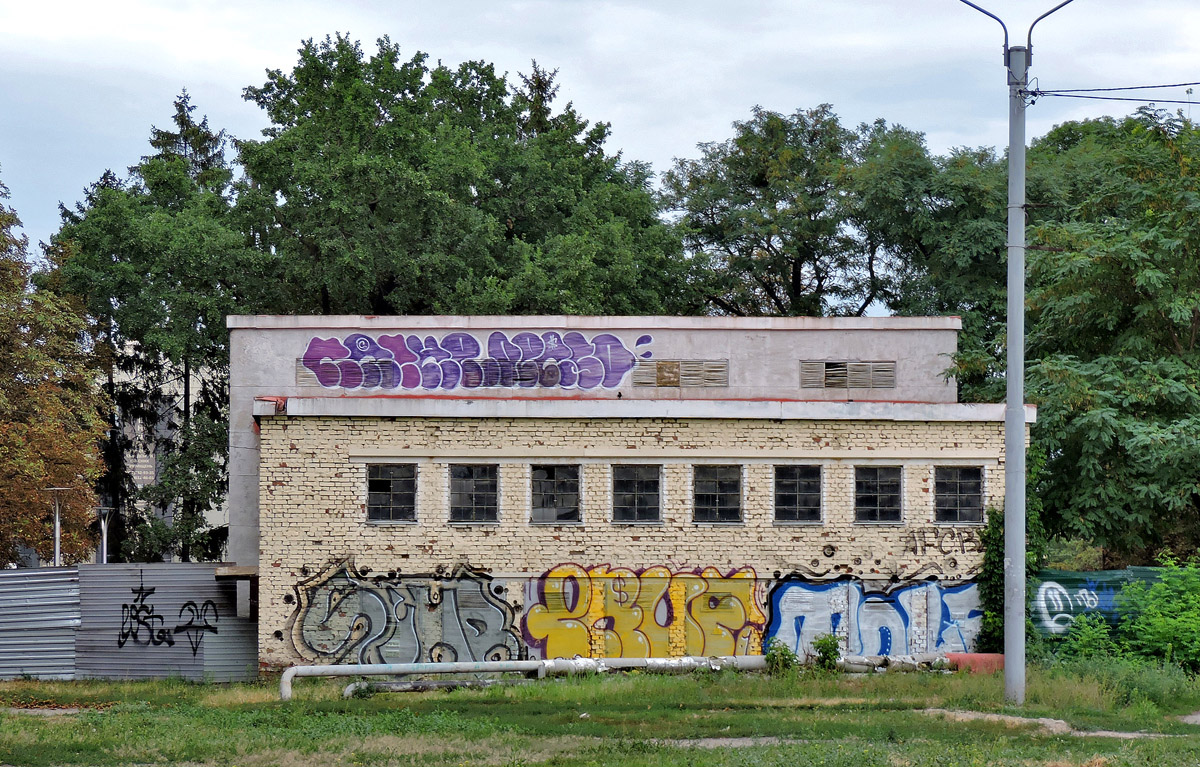 Харьков, Проспект Героев Харькова, 94*