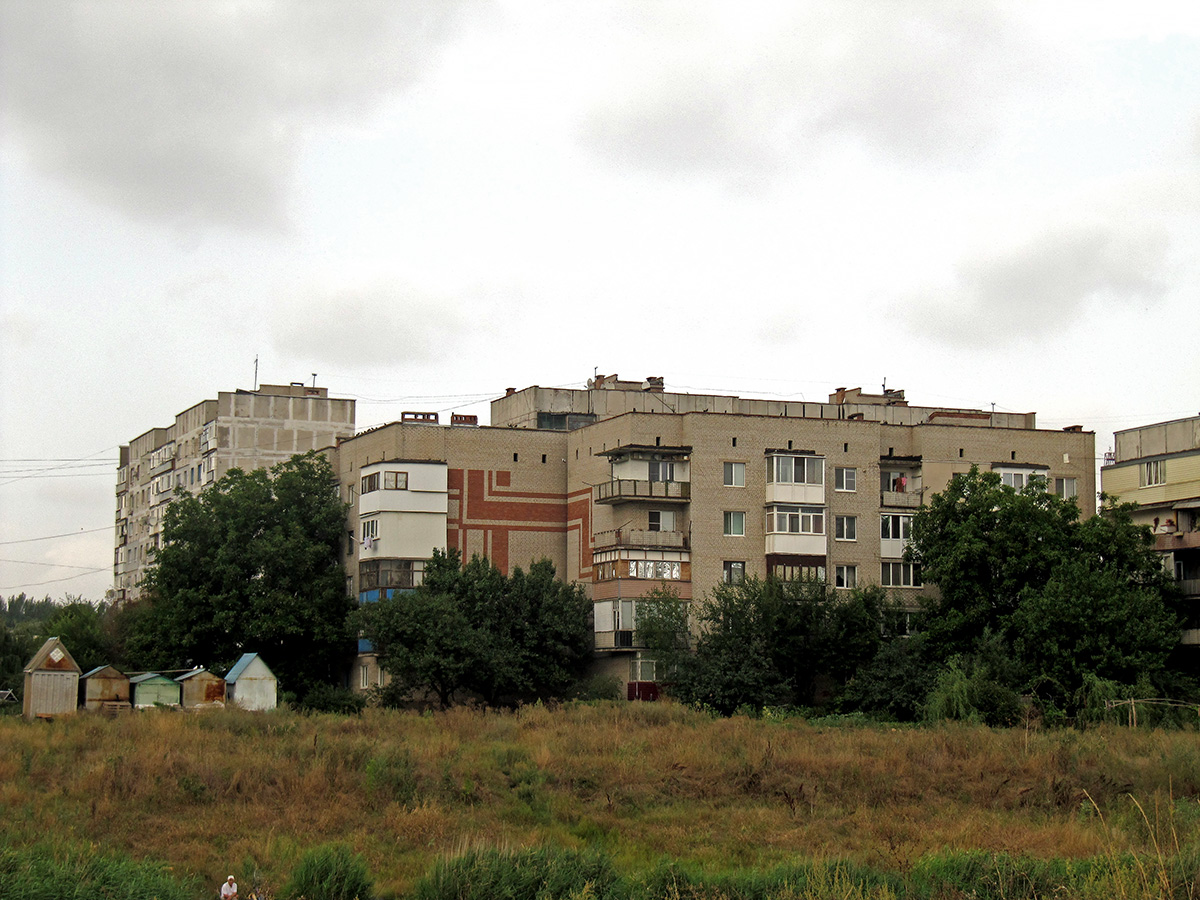 Airtiómovsc, Улица Бориса Горбатова, 77; Улица Бориса Горбатова, 75