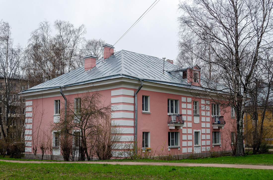 Ламаносаў, Улица Сафронова, 3