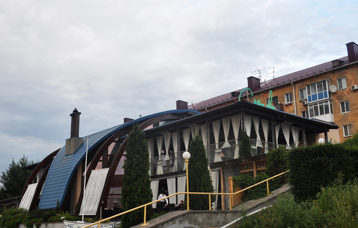 Омск, Съездовская улица, 1