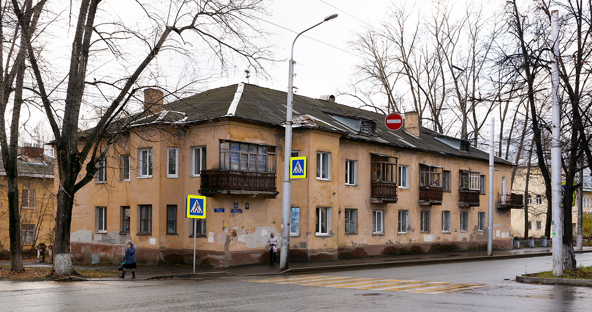 Уфа, Кольцевая улица, 70 / Улица Репина, 13