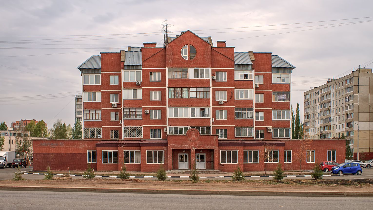 Ufa, Набережная реки Уфы, 43