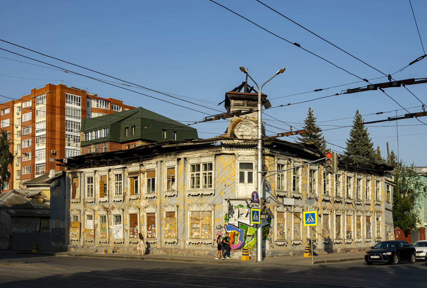 Уфа, Улица Аксакова, 48 / Коммунистическая улица, 25