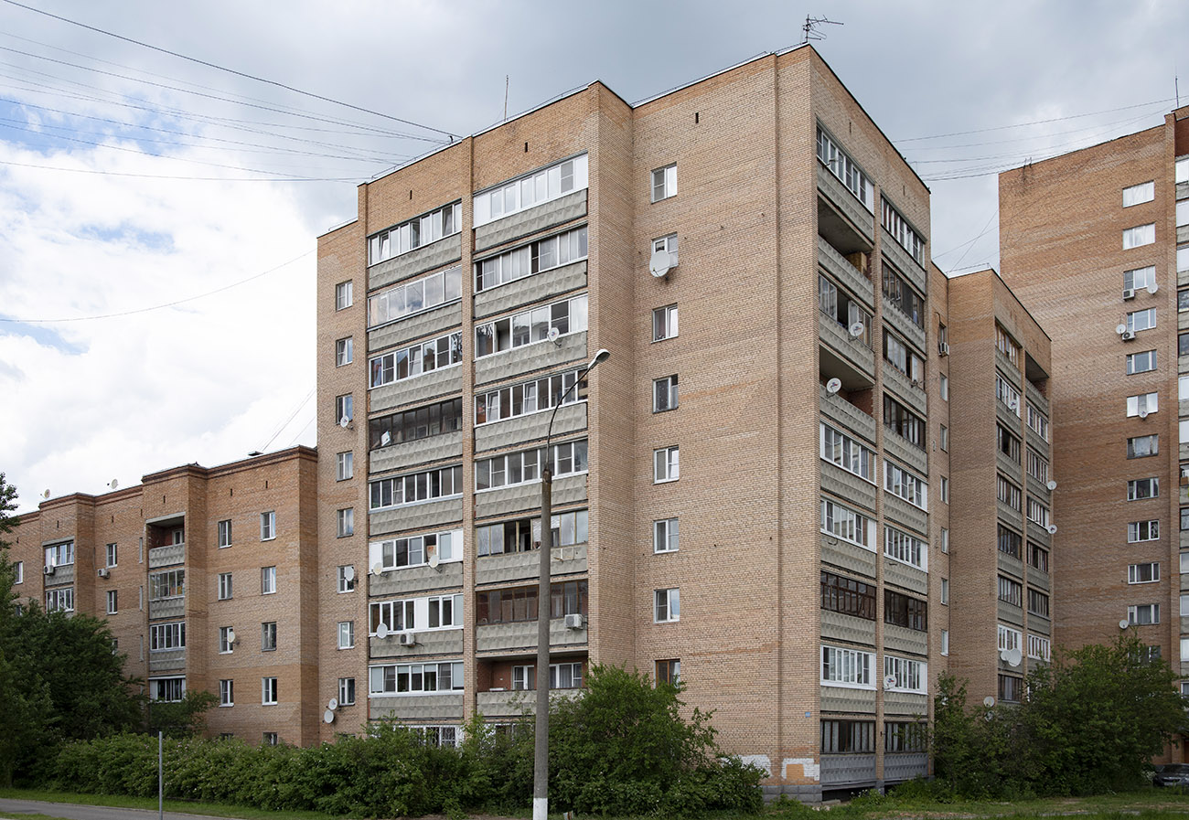 Селятино, Теннисная улица, 48; Теннисная улица, 48 корп. 1