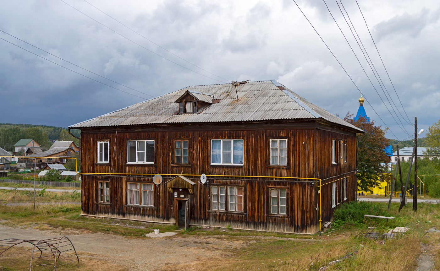 Полевской городской округ, п. Зюзельский, Улица Максима Горького, 2Б