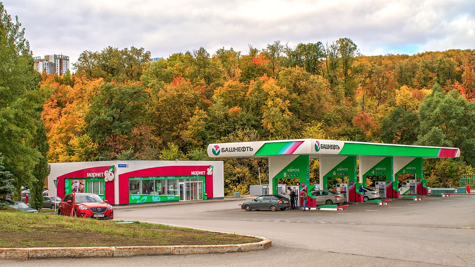 Уфа, Улица Маршала Жукова, 1