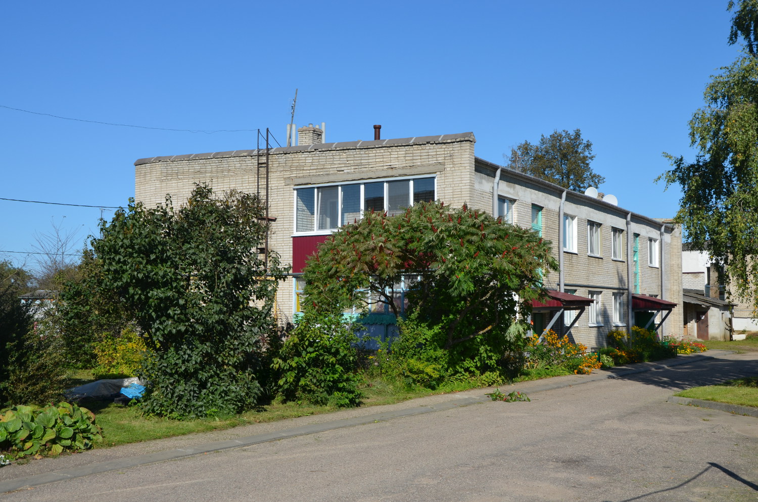 Островец, Октябрьская улица, 17