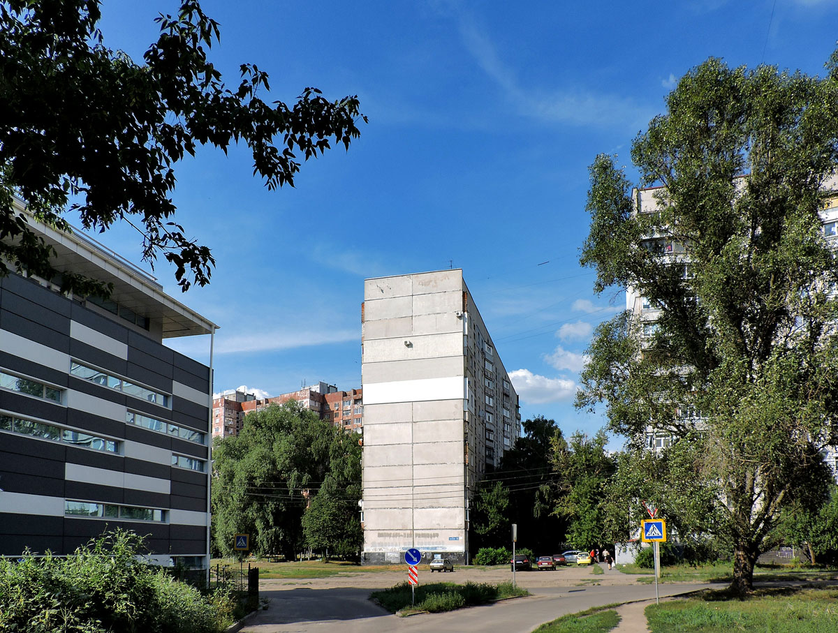 Харьков, 1-й Механизаторский переулок, 38; Улица Владислава Зубенко, 15