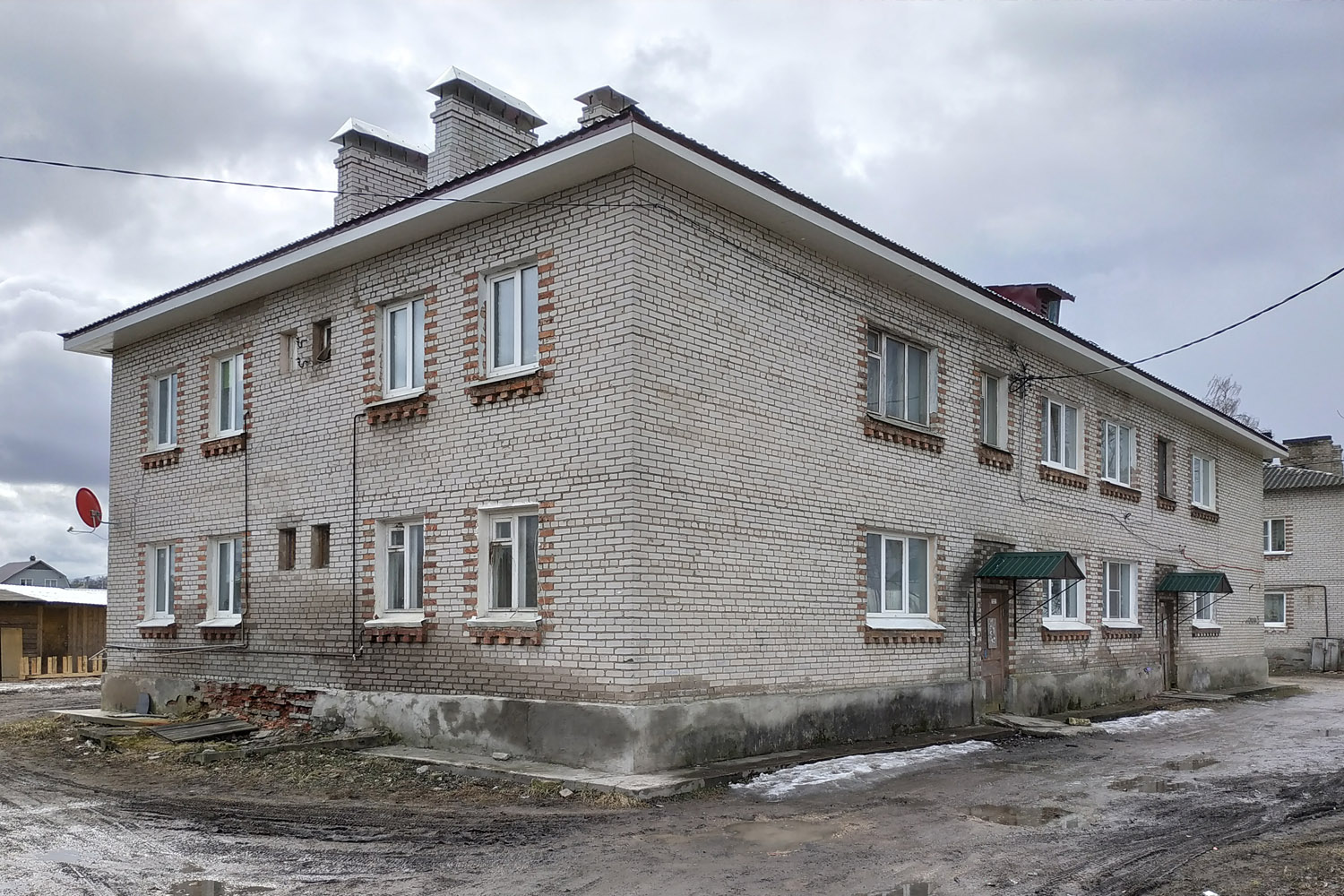 Кикерино, Улица Ломакина, 25