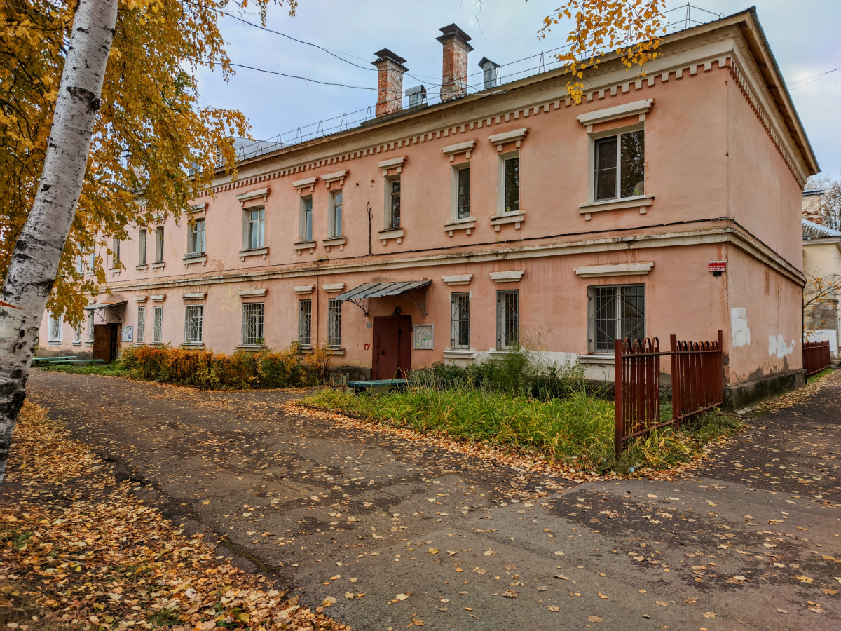 Глазов, Парковая улица, 32