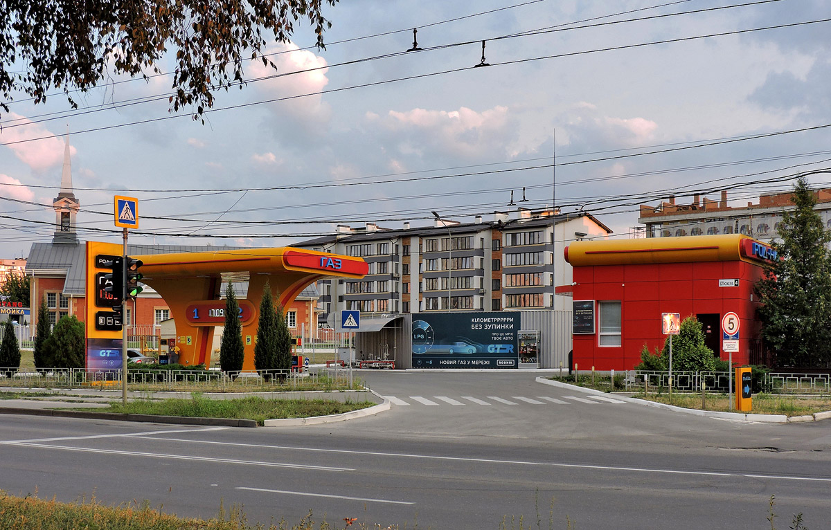 Харьков, Валентиновская улица, 4/2; Партизанский переулок, 10