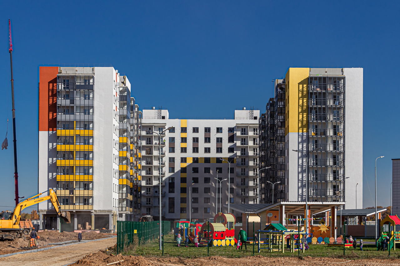 Казань, Улица Генерала Махмута Гареева, 5Б; Улица Генерала Махмута Гареева, 5; Улица Генерала Махмута Гареева, 5А