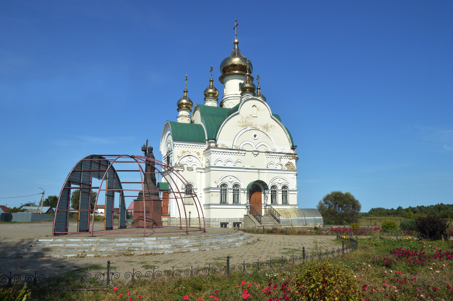 Сосновский район, прочие н.п., с. Мамонтово, Октябрьская улица, **
